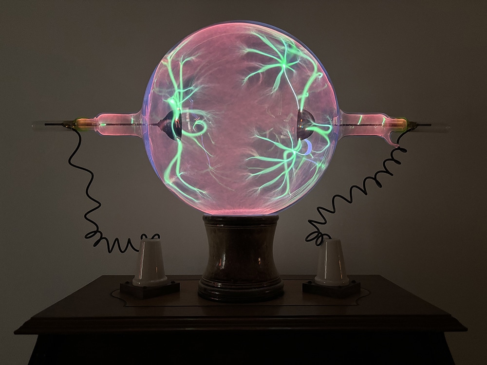21 Larry Albright Plasma Globes, Crackle Tubes and More